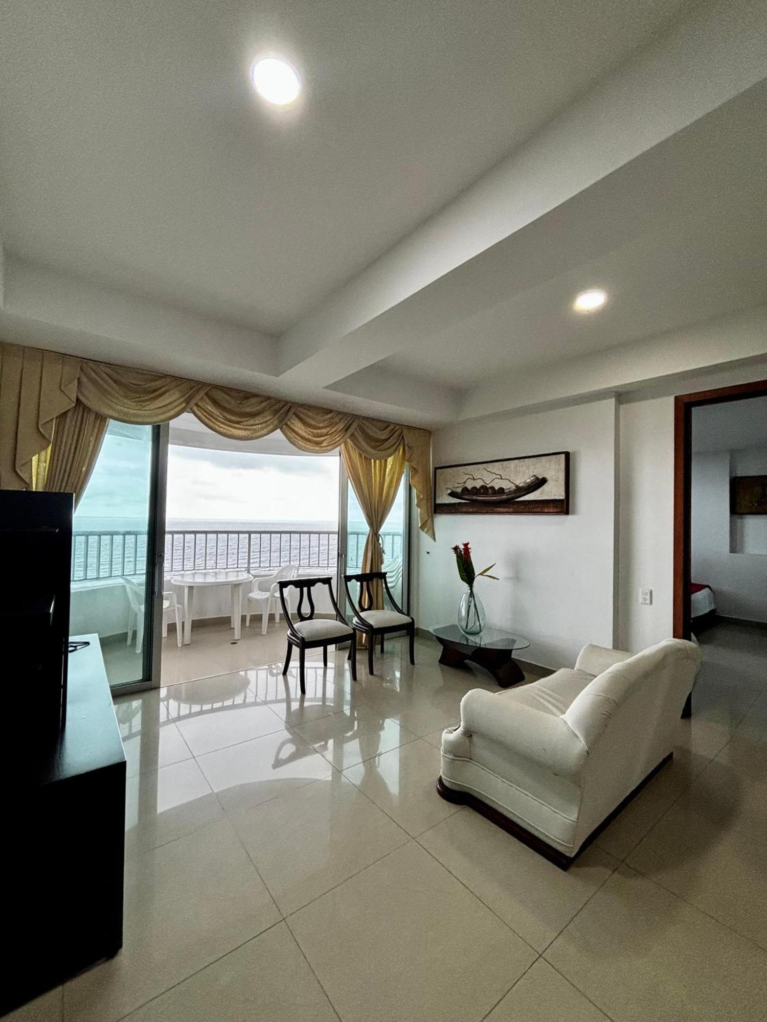 Paraiso En Bocagrande Con Vista Al Mar Cartagena Екстериор снимка